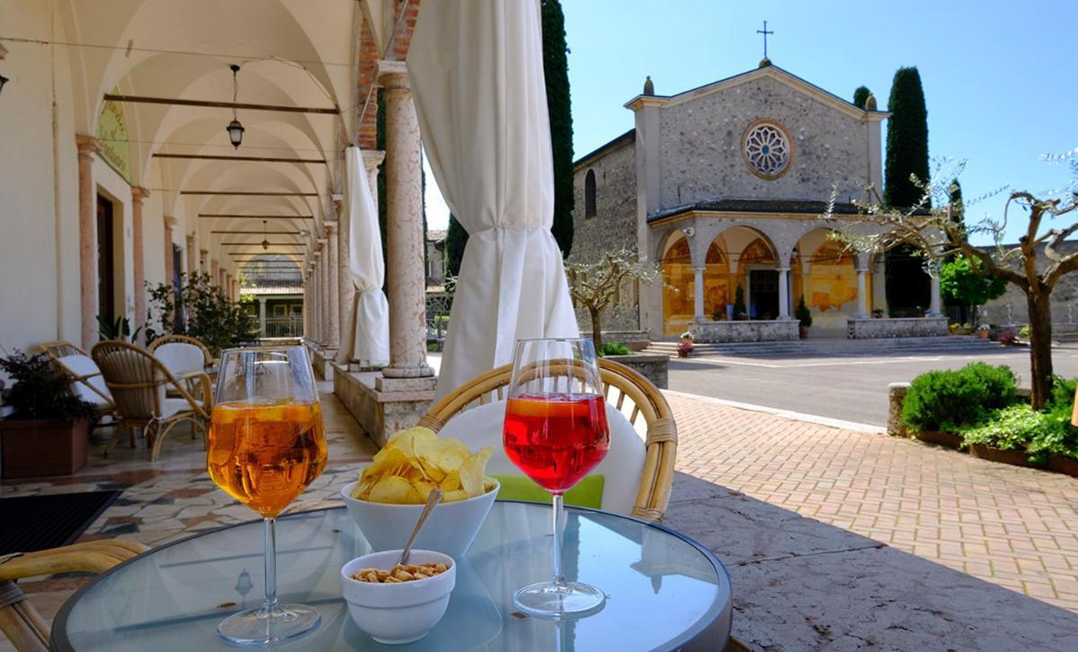 Locanda Al Santuario Peschiera del Garda Luaran gambar